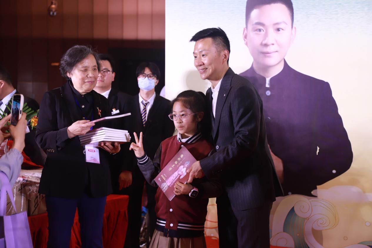 连德志领衔主演的常派经典剧目《拷红》暨粉丝见面会圆满成功-大象网