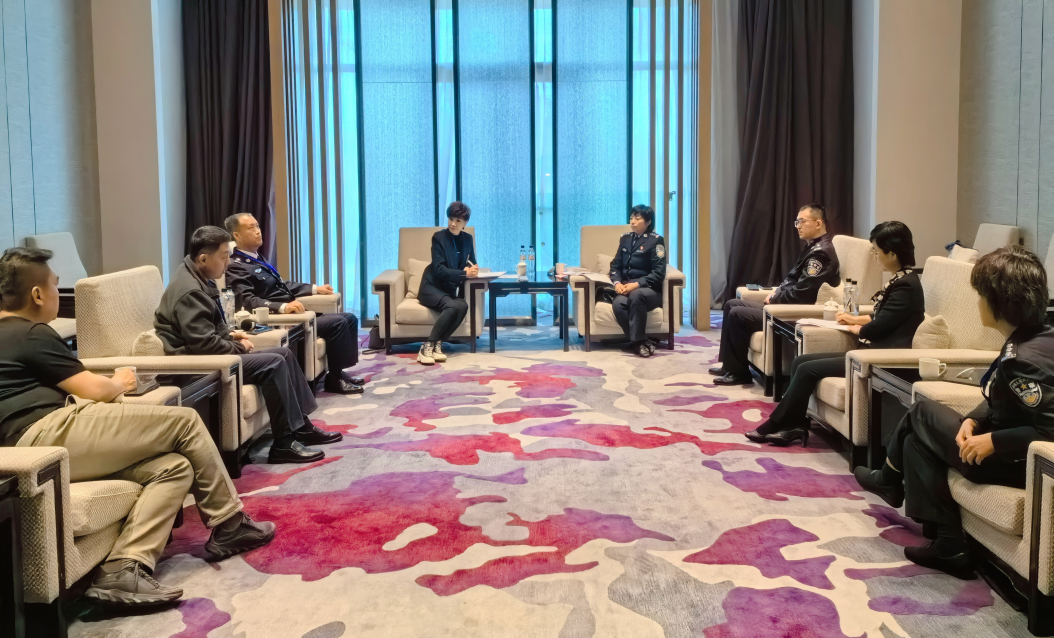 中广联合会交通宣传委员会"警媒会客厅"在青岛召开