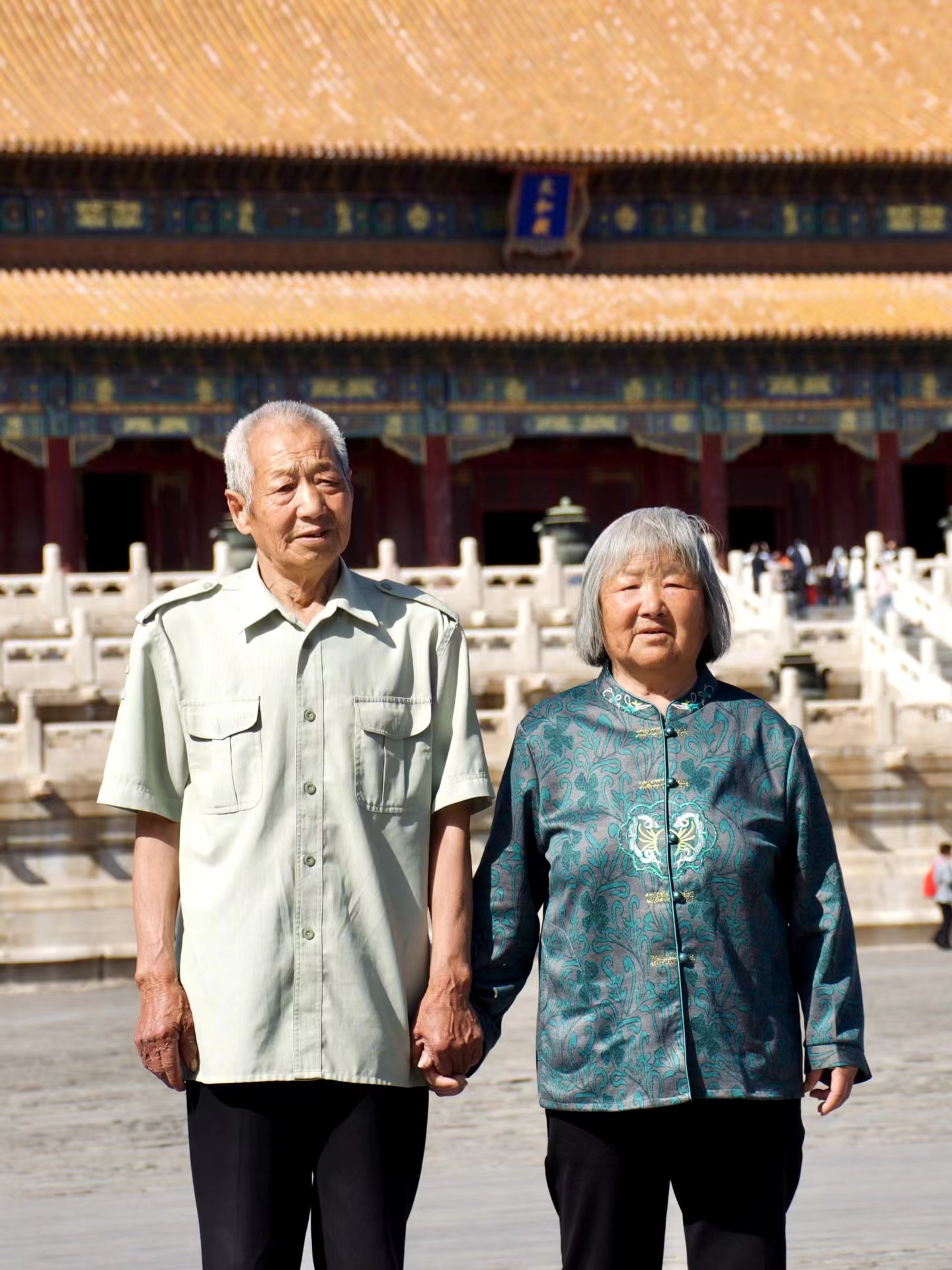 故宫,中国革命军事博物馆等他们在北京参观了天安门广场第一次到北京