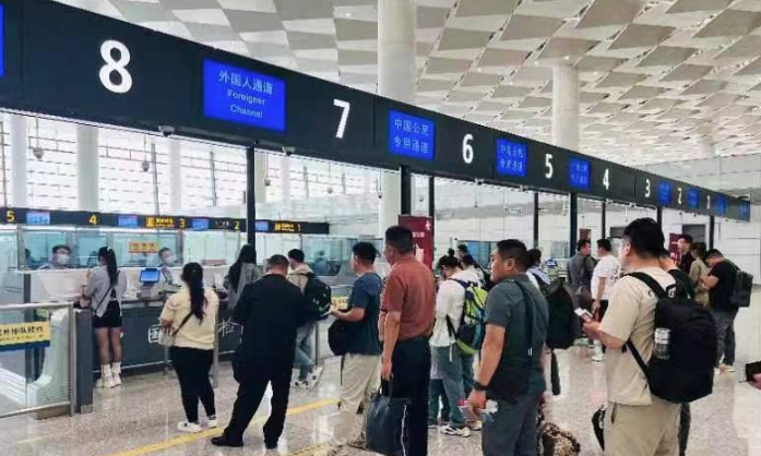五一假期将至 郑州出入境边防检查站发布“两公布一提示”
