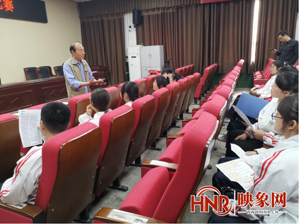 商丘市回民中学举行“吟梁园·梁园吟”吟诵比赛