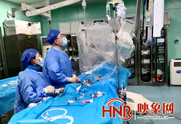 南阳市中心医院：假日无休 奋斗在一线
