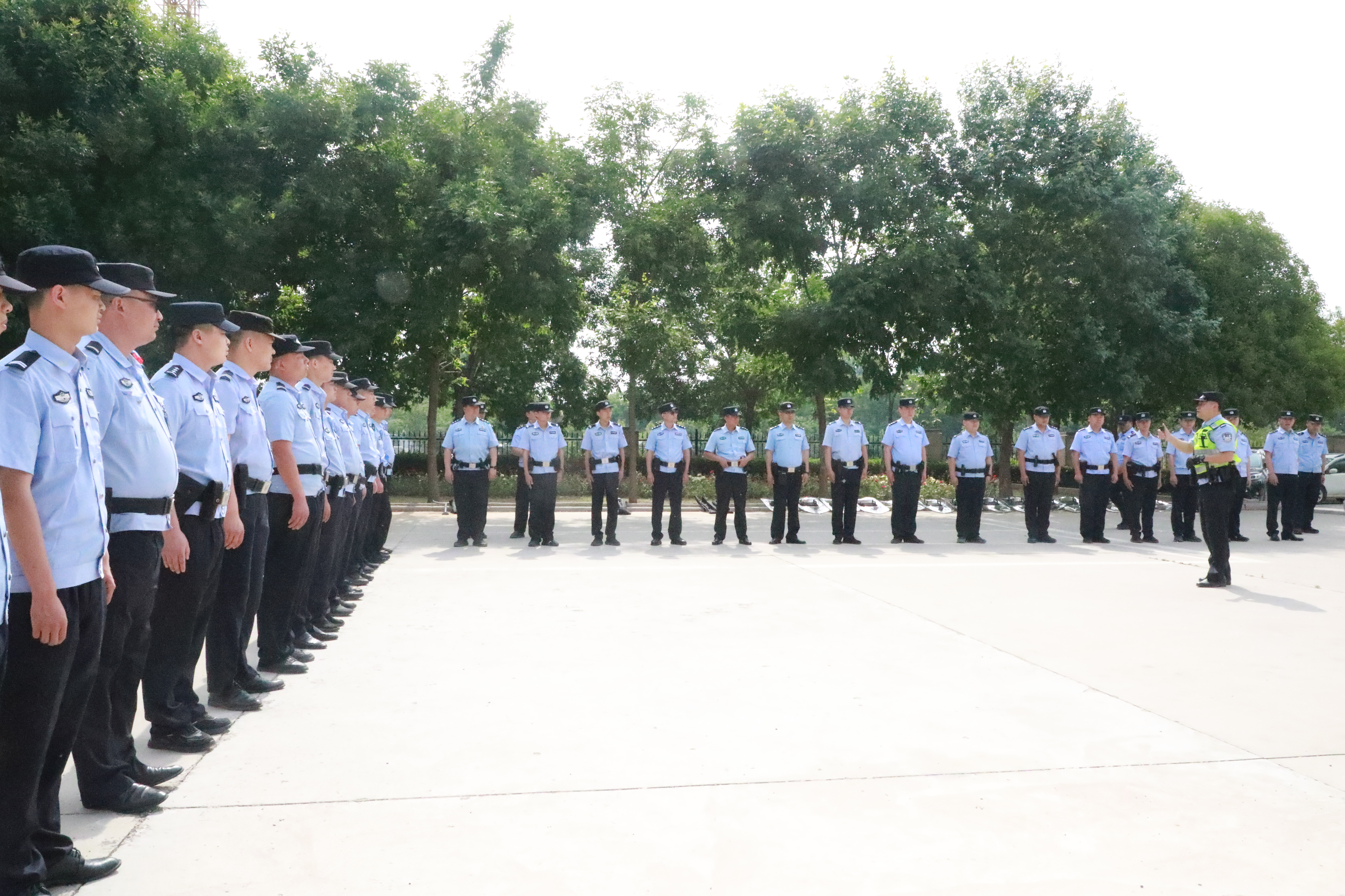 通许县公安局巡特警大队开展实战大练兵活动