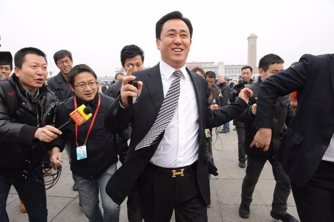 大象夜读恒大公告许太称呼消失许家印你还要老婆吗