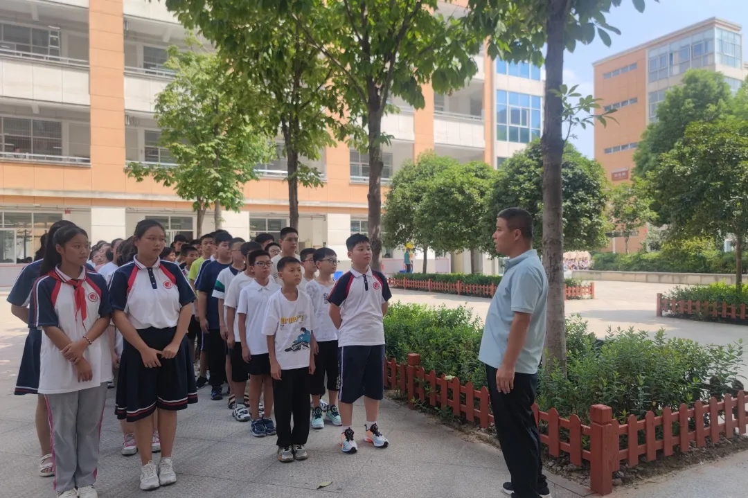 南阳市实验中学图片图片