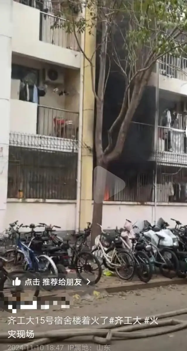 学校回应宿舍起火宿管逃跑：怎么可能宿管先跑？已申请调查闸机了