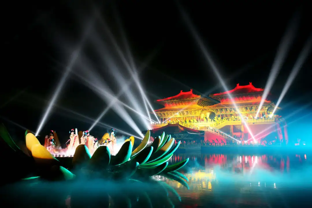 《大宋·东京梦华》《打铁花之盛世大宋》今明两日演出双场！