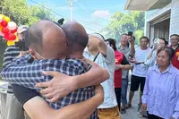 男子与儿认亲2年后又一儿子找来