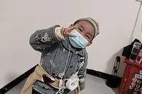 10岁抗癌“小王子”豪豪离世 爸爸：孩子解脱了