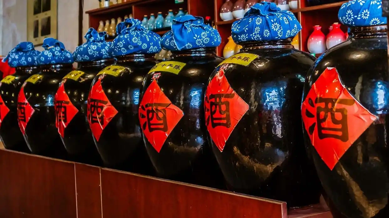 白酒退市第一股诞生，“600696”停牌