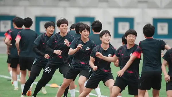 朝鲜“我的故乡”女足1:0战胜日本球队 夺得女足亚冠联赛冠军