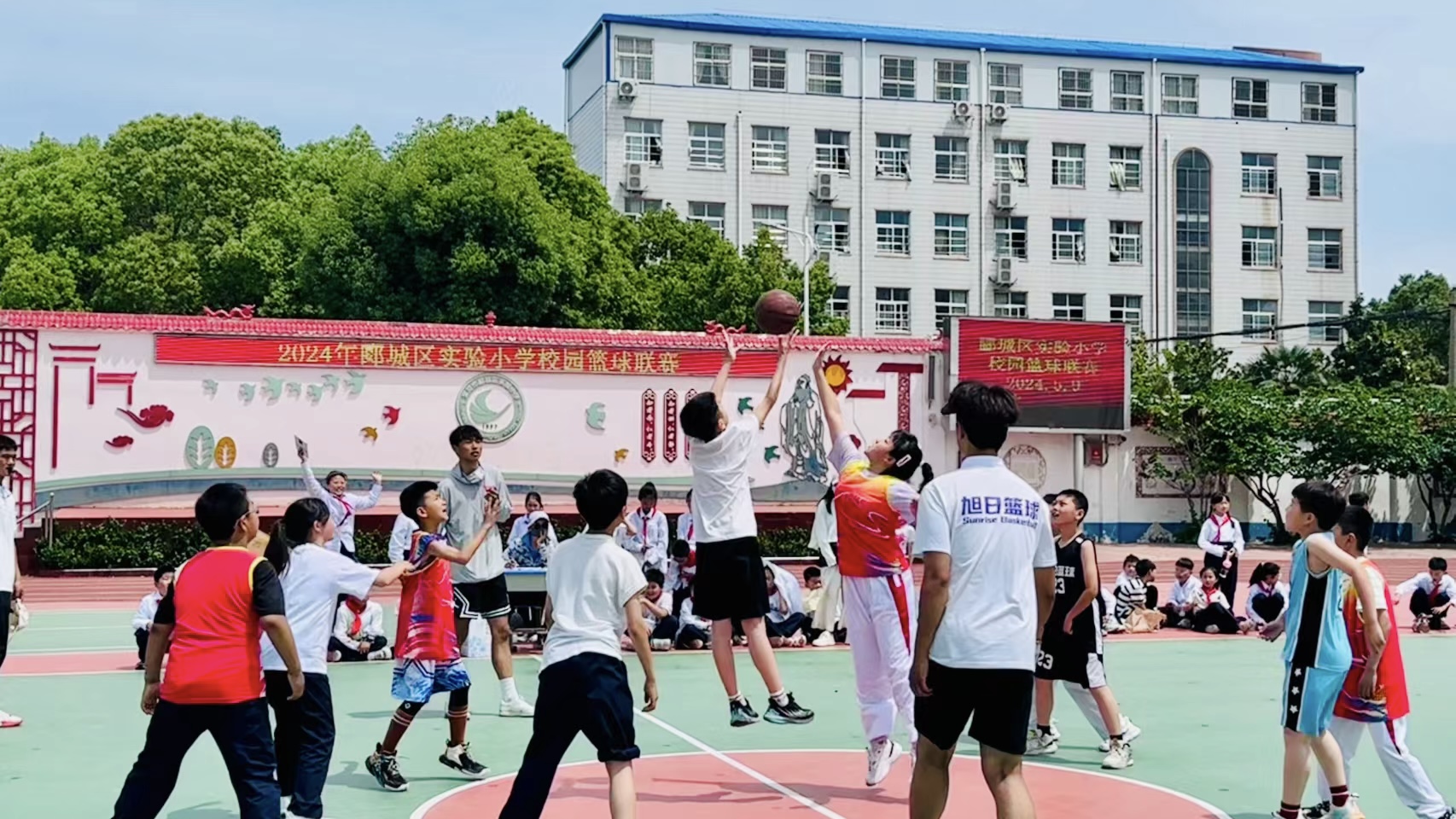 小篮球孕育大梦想！郾城区实验小学这场篮球比赛精彩不断