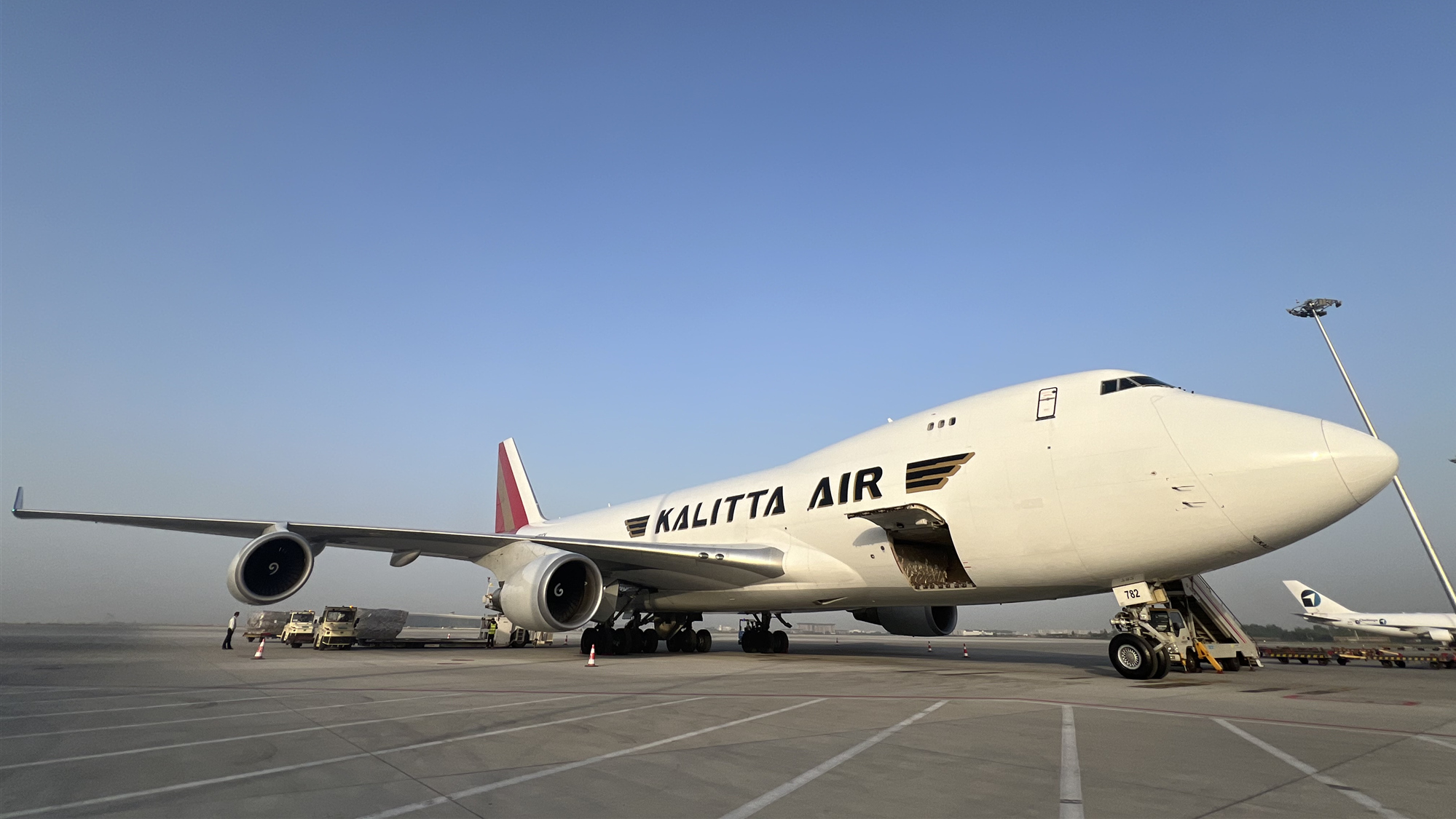 郑州机场开通至亚特兰大/达拉斯国际定期货运航线