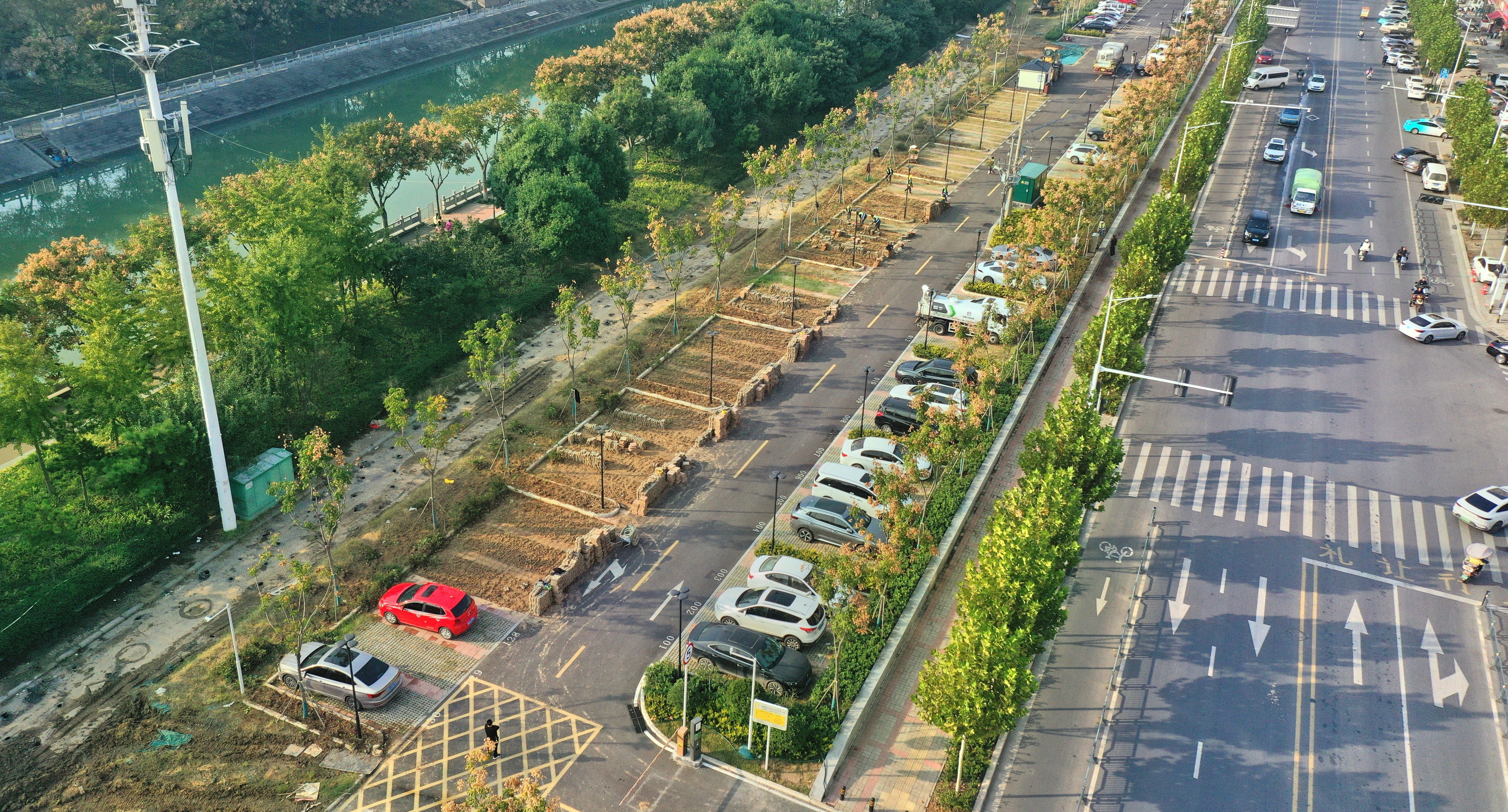 持续推进辖区停车场建设工作