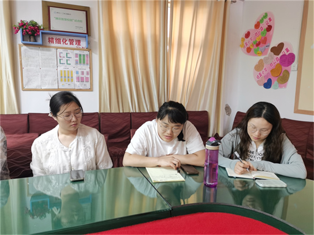 郑州市二七区培育小学：减负增效 倾听“生”音