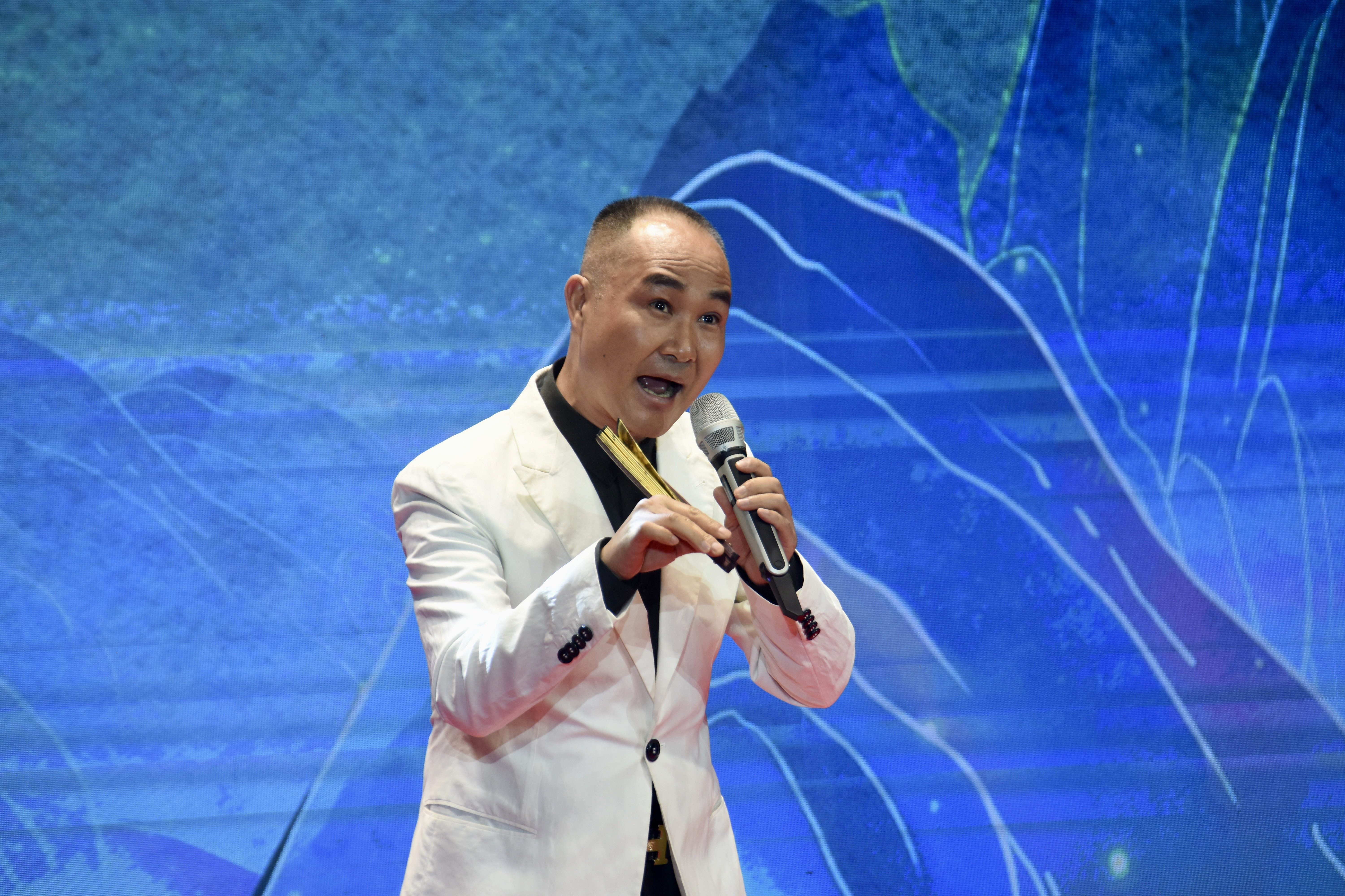 豫剧驻场演出京城开锣 首都观众赞叹:"京园有戏"果然有戏