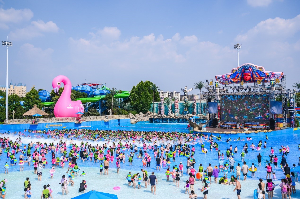 以超多顶级水上娱乐设施在全网出圈的高品质乐园——银基乐海水世界