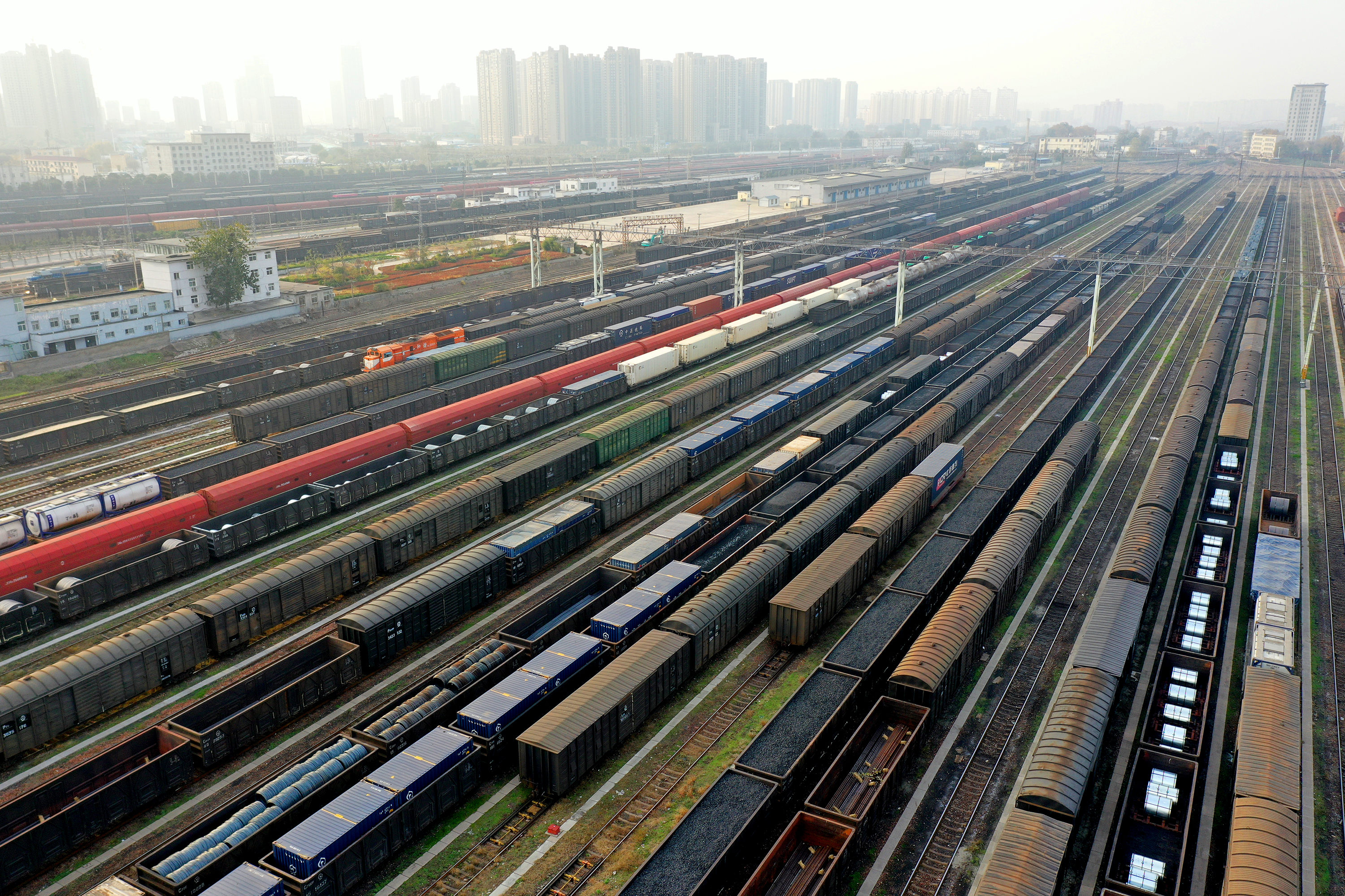 6月15日起,国铁集团郑州局实行新的列车运行图