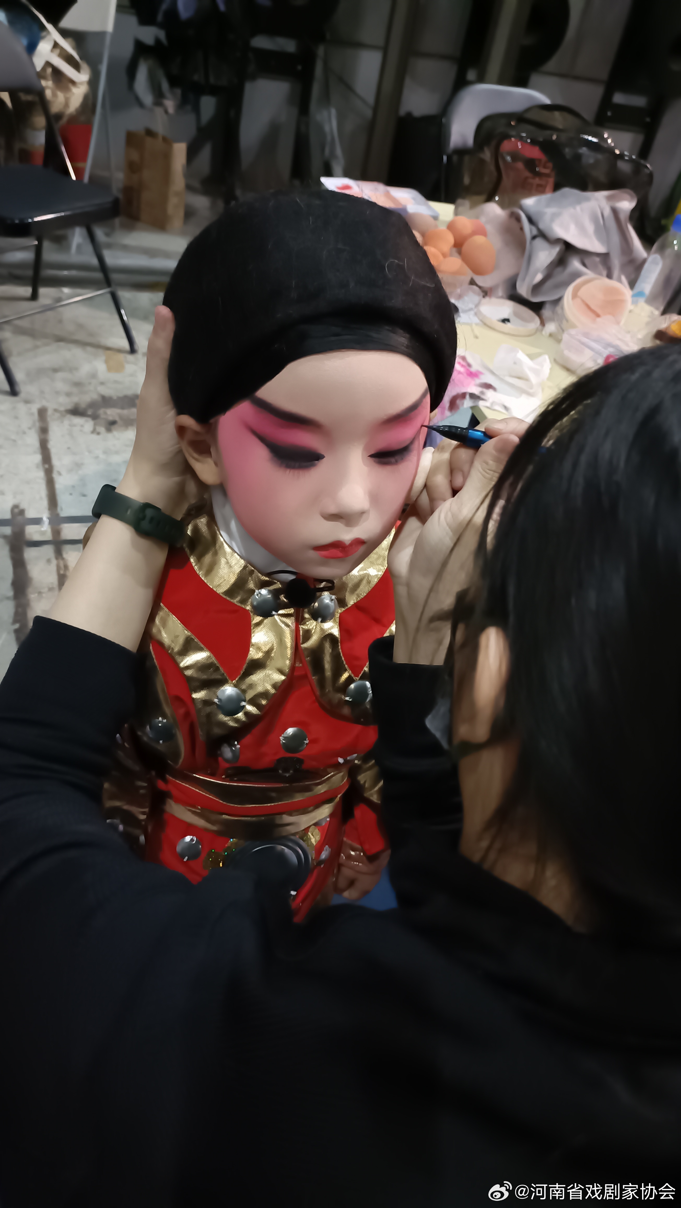 河南小戏娃张益一即将登上央视舞台,表演豫剧《花木兰》