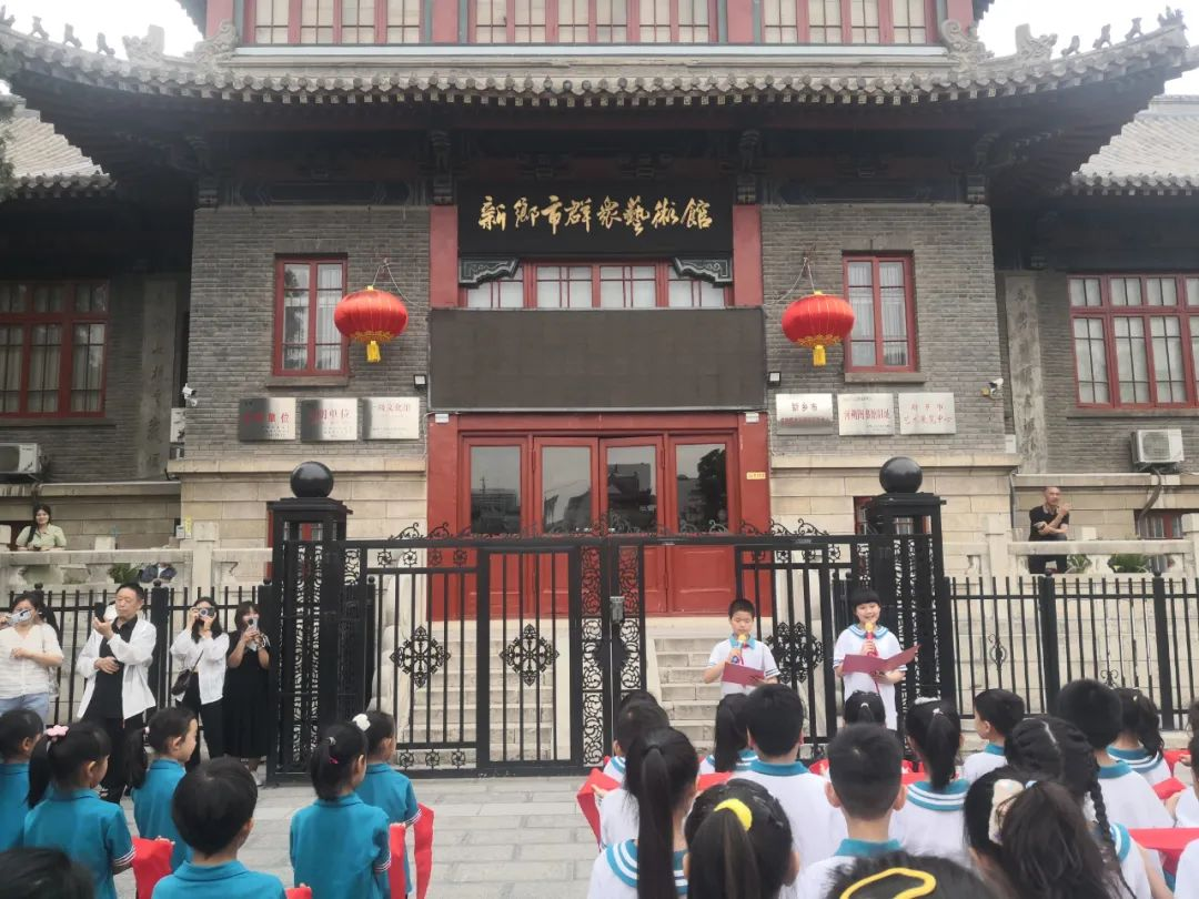 新乡：小小红领巾 浓浓爱国情