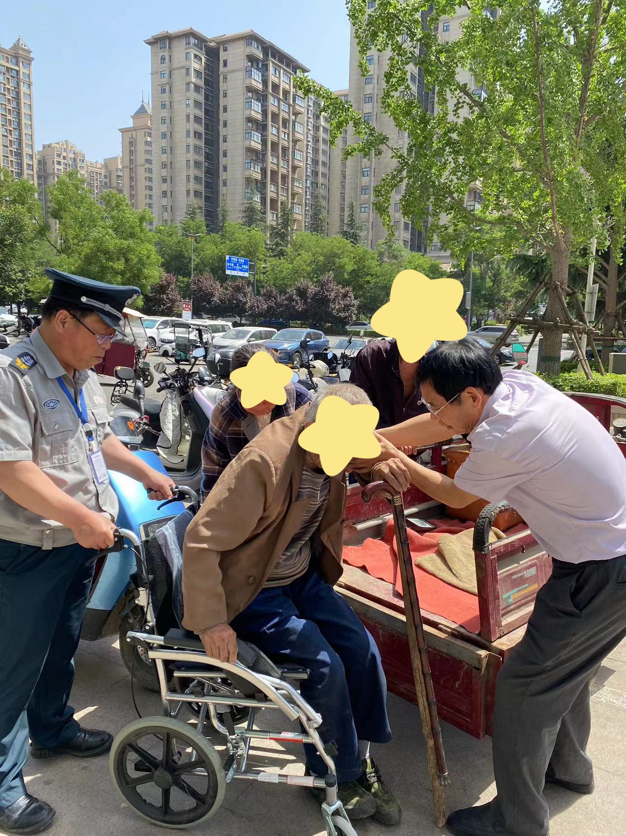 郑州巩义滨河路支行： 温暖如春表初心，暖心助老解难题