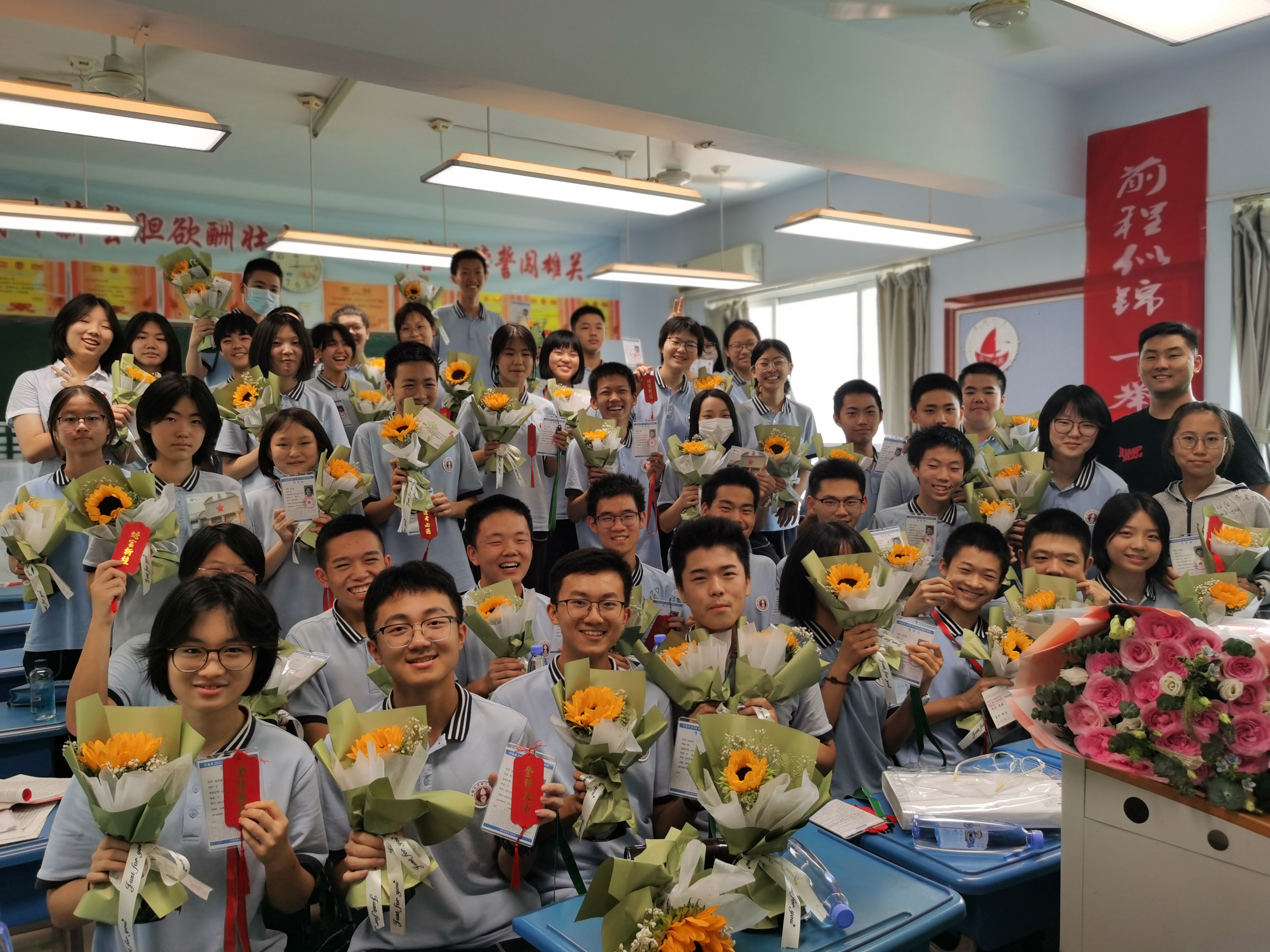 郑州八中2024届最后一课圆满落幕