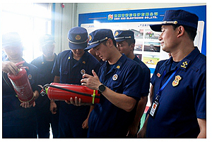 鹤壁经开区消防救援大队深入辖区重点单位开展防消联勤