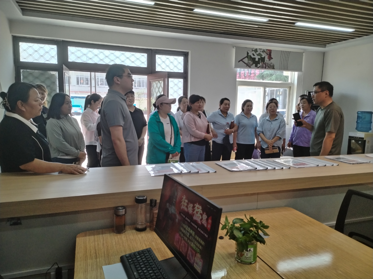 鹤壁市山城区山城路街道联合汤河桥街道开展党建学习共建活动