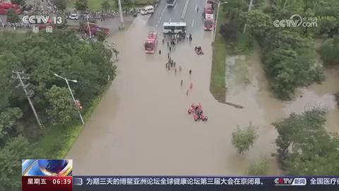 【央视关注河南唐河】一养老院积水倒灌 消防紧急转移被困人员
