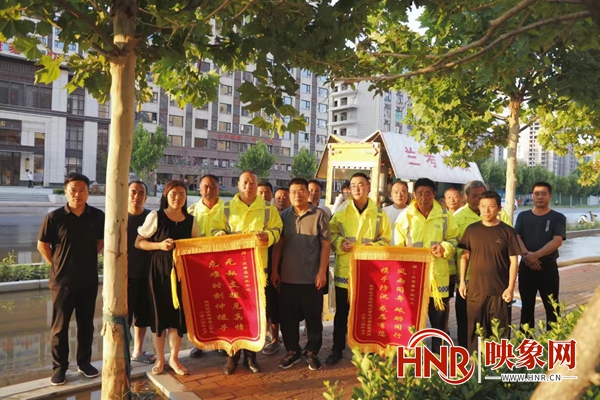 友邻兰考驰援商丘睢阳 出动“龙吸水”助力抢险救灾