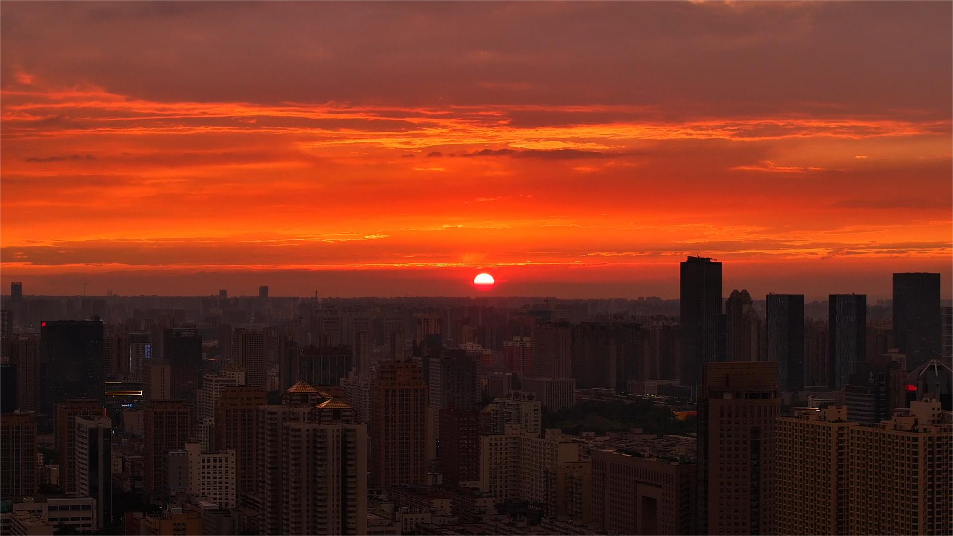 疯狂心动 七夕前夜的郑州晚霞是懂浪漫的