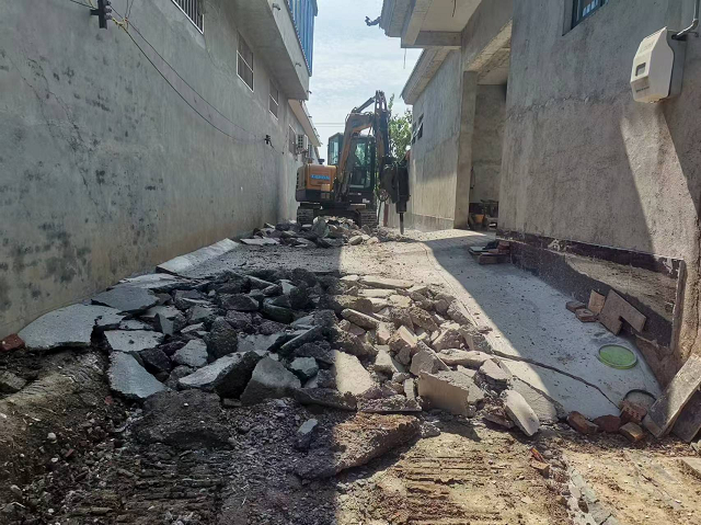 宝丰县闹店镇：情系百姓 铺就“连心路”