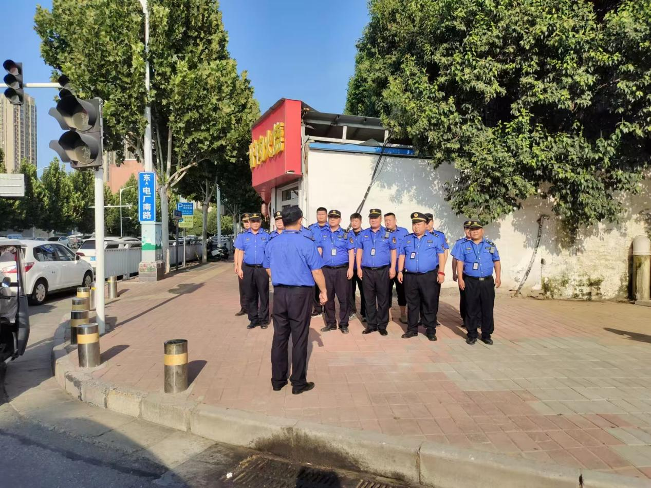 郑州市高新区石佛办事处联合执法大力清理占道经营乱象
