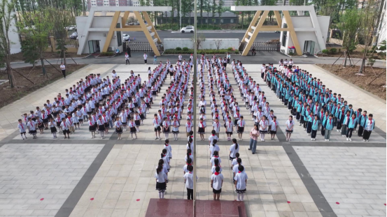 息县：工位换学位 以实招解难题 绘就城乡教育新画卷