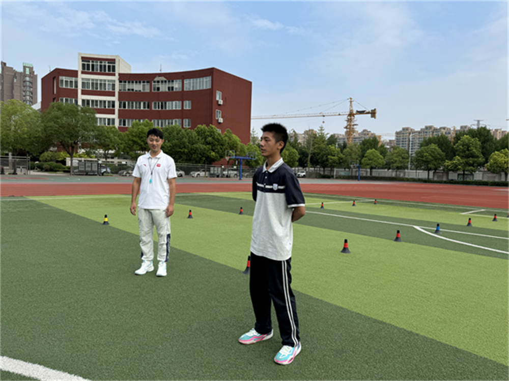 郑州四十八中学：深入课堂细把脉，匠心指导促提升