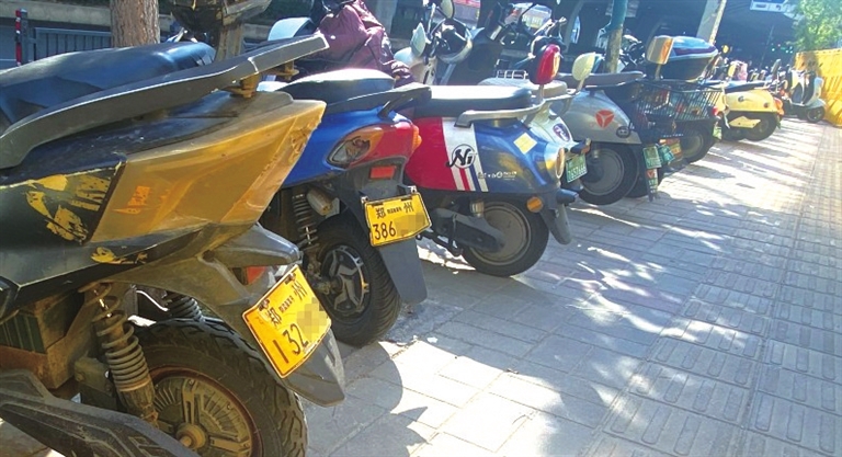 距第2次过渡期满不足仨月 郑州黄牌电动自行车明年还能不能骑