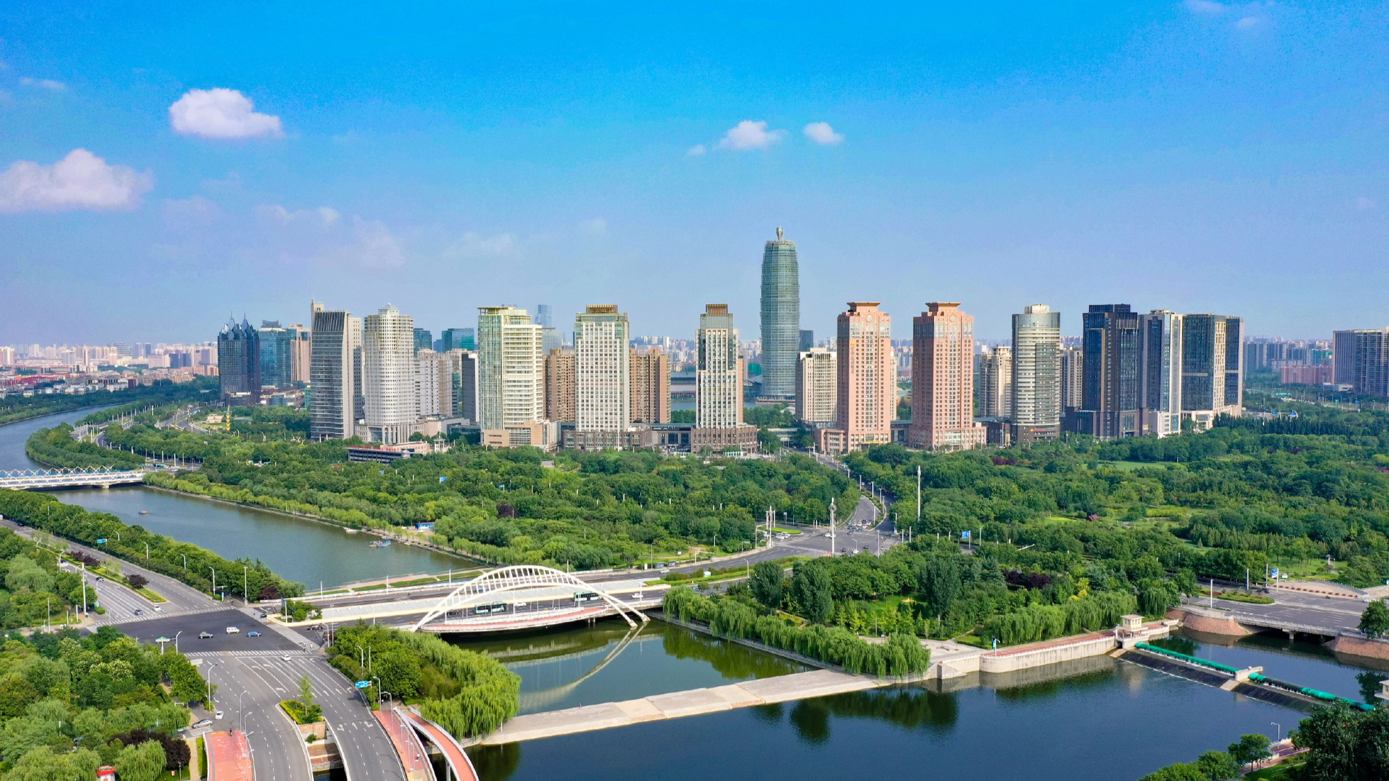 以思想政治方向为引领，推动国有企业高质量发展的策略研究