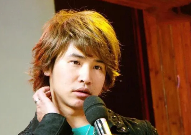 欧弟自曝和前妻度蜜月不合 网友质疑他在消费前妻