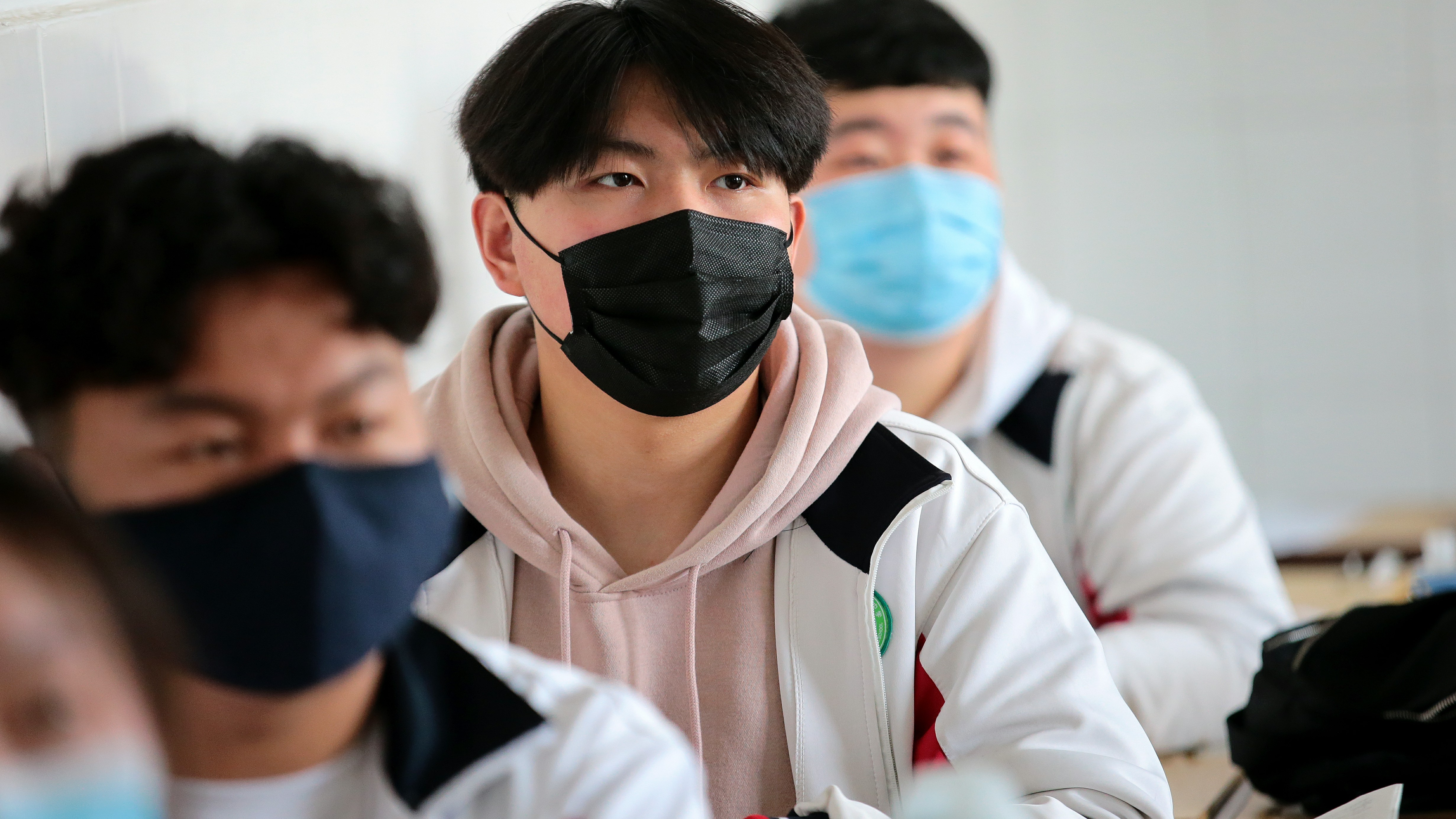 当前高校毕业生就业形势及其促进策略探析