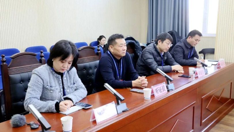 木版年画传承人之一耿建社,安阳市人大代表,银河医疗器械董事长尚志深