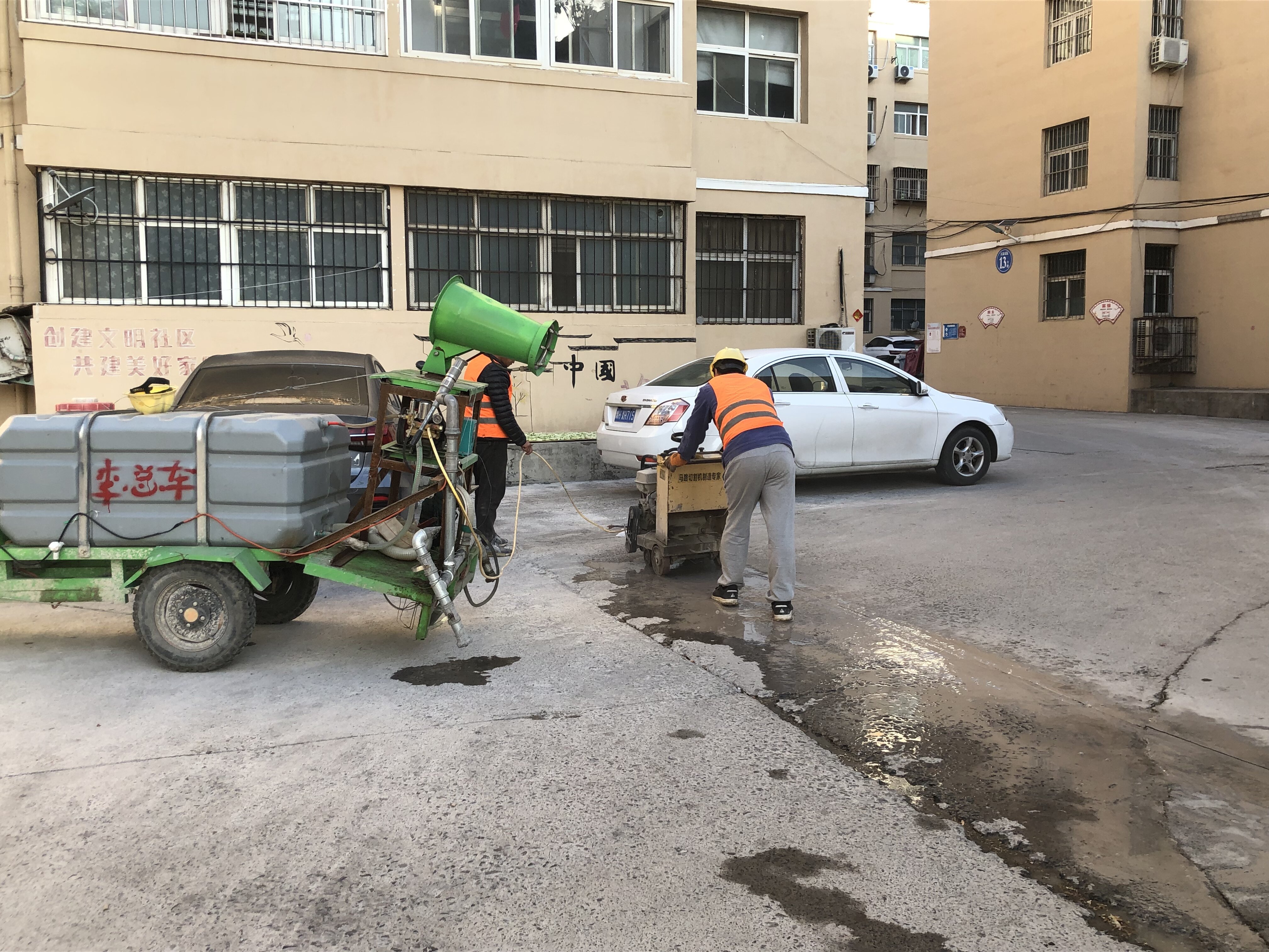 推进雨水管网改造 “排”走居民烦心事