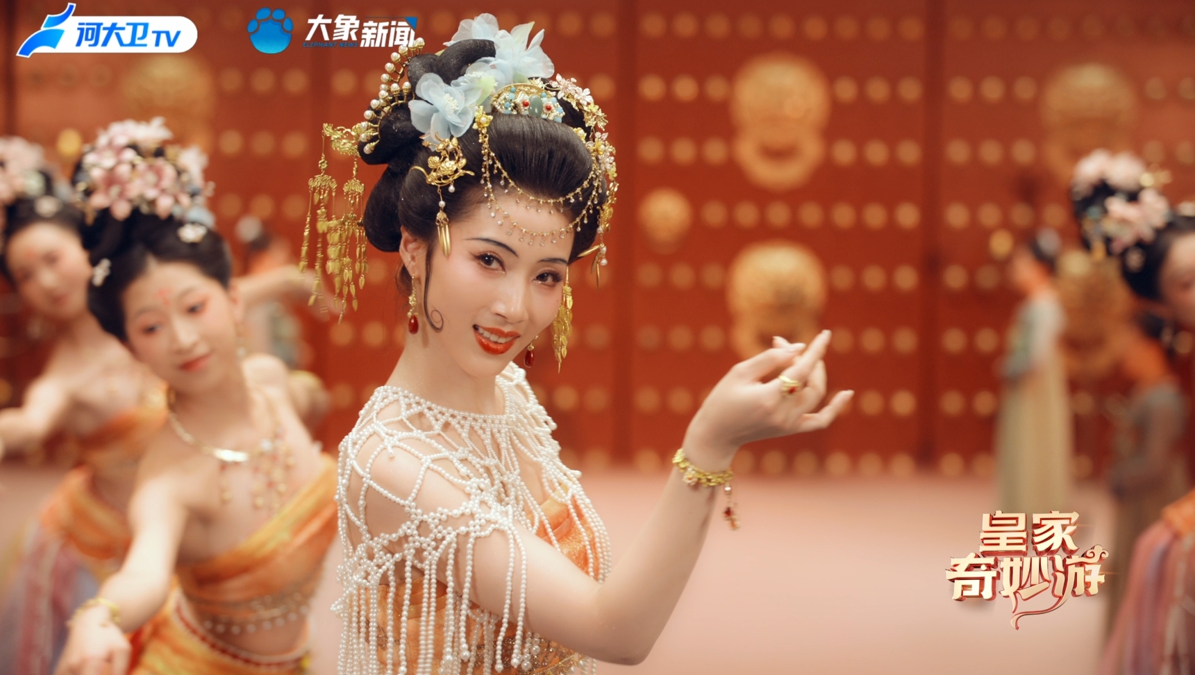 唐玄宗宠妃杨玉环擅长表演的《霓裳羽衣舞》是一首乐曲名,可配以歌舞