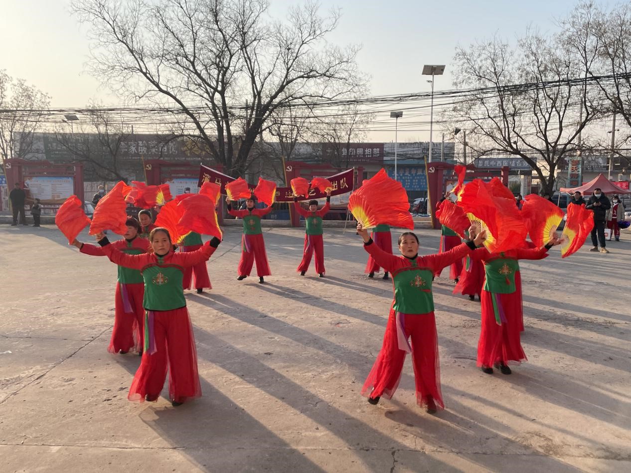 演马街道开展“文化进万家”红色文艺轻骑兵新春走基层文艺汇演活动