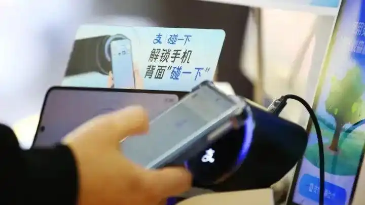 通过接电话能盗取手机里钱吗知乎