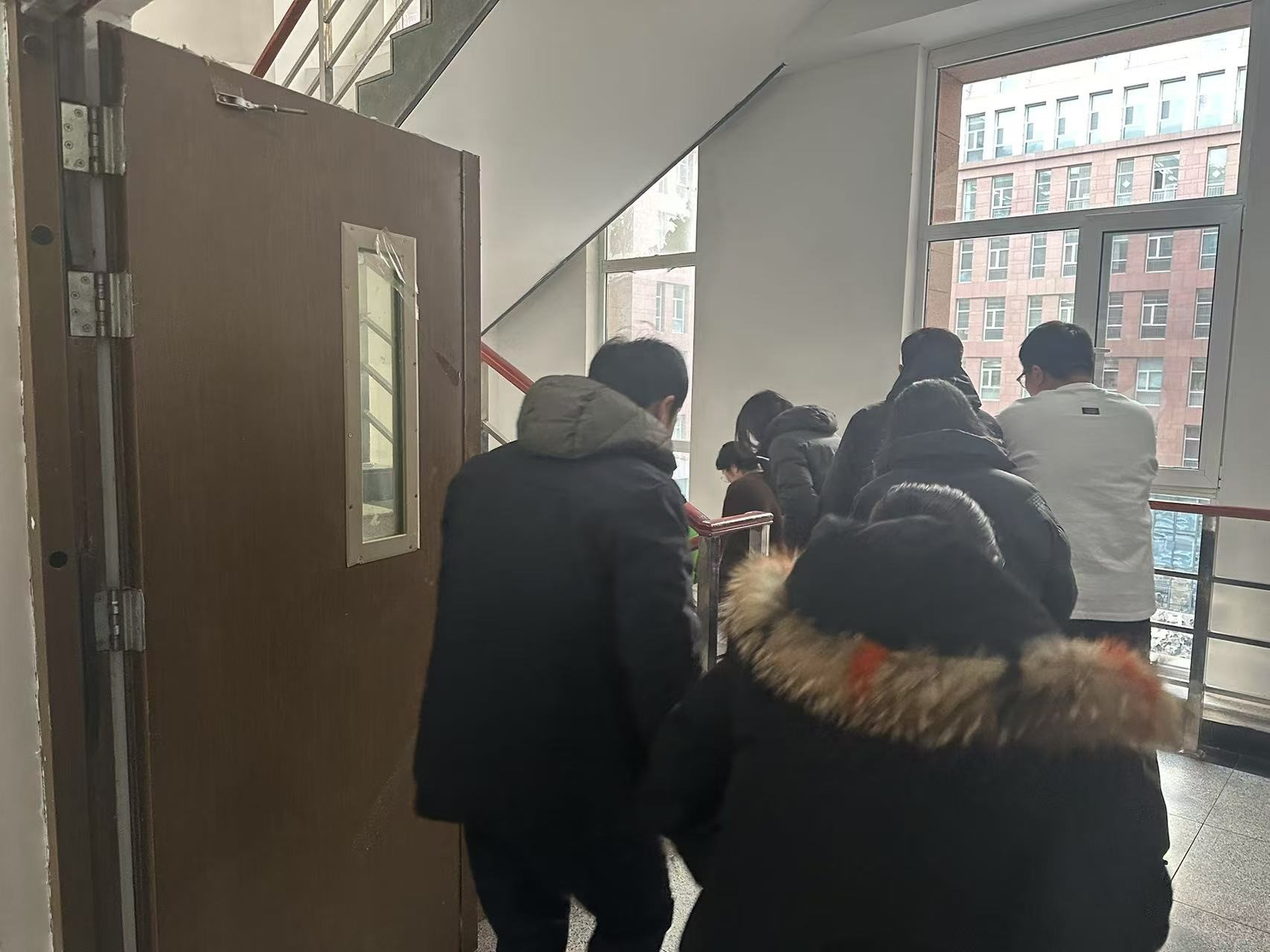 牢筑消防安全防线 平安产险河南分公司开展应急疏散演练