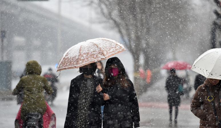最大积雪深度5~10厘米！明起郑州有雨雪降温天气