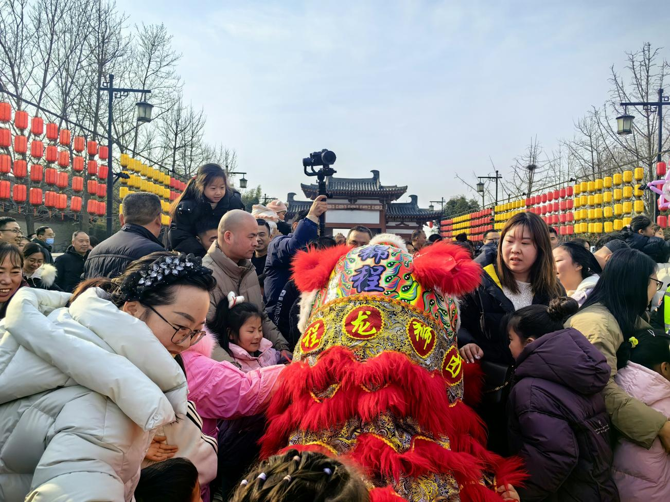 【新春走基层】巩义市：诗意春节 让中国年味浓起来