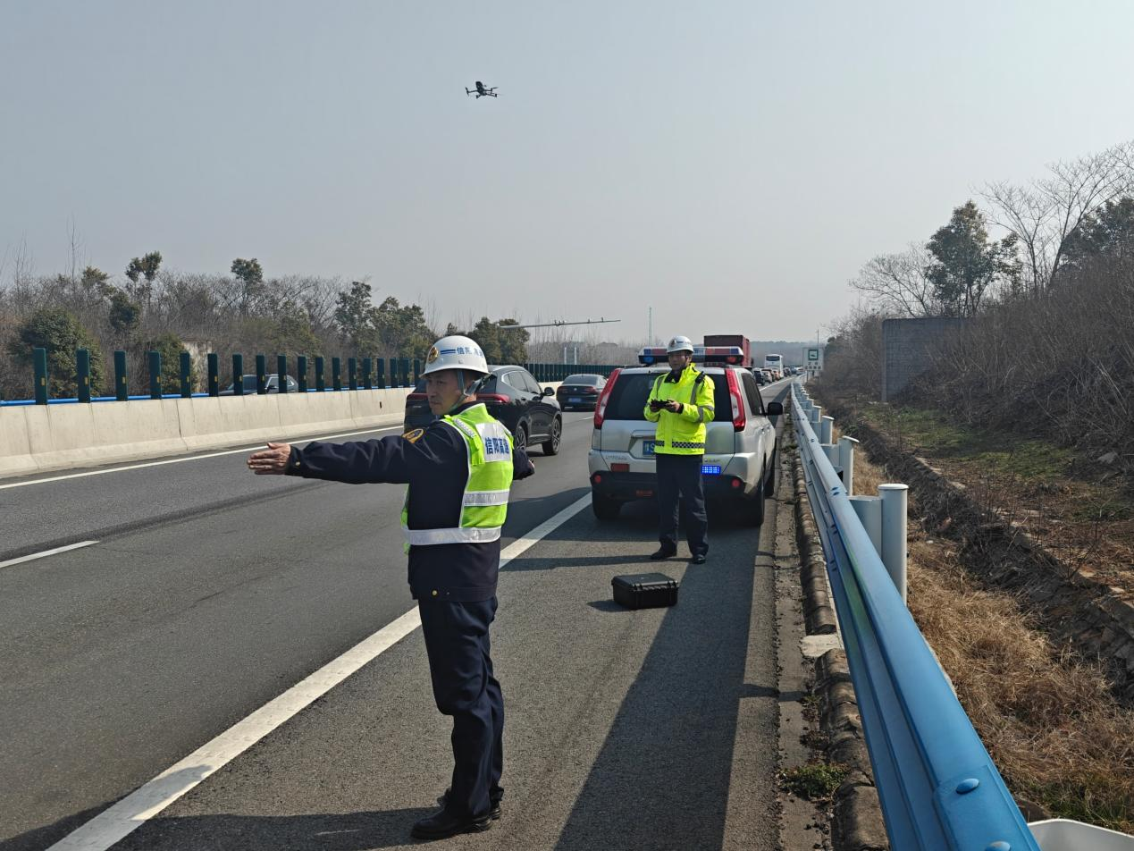 信阳高速提前规划 确保开学季返校车流畅通
