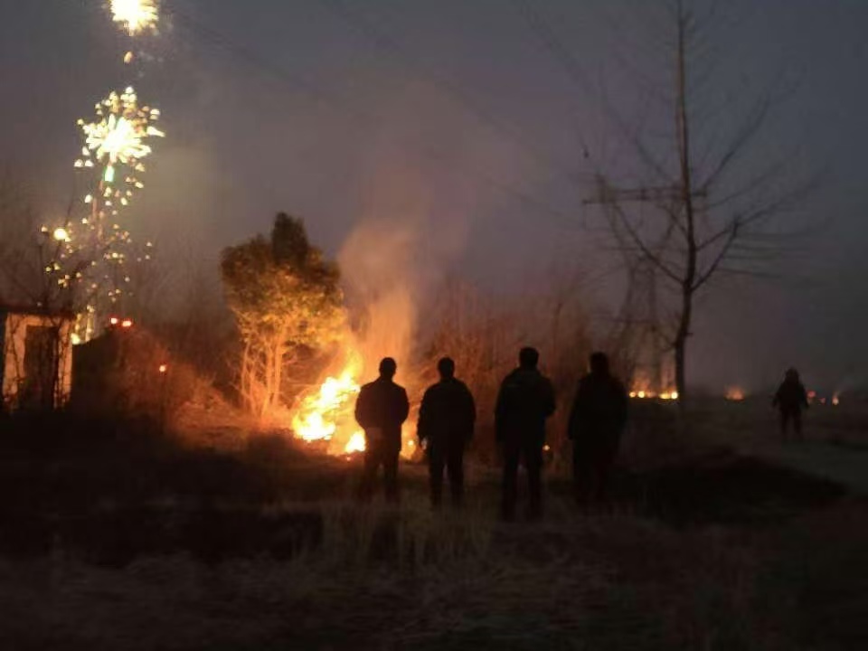 国网信阳供电公司：全力防山火 守护电网安全