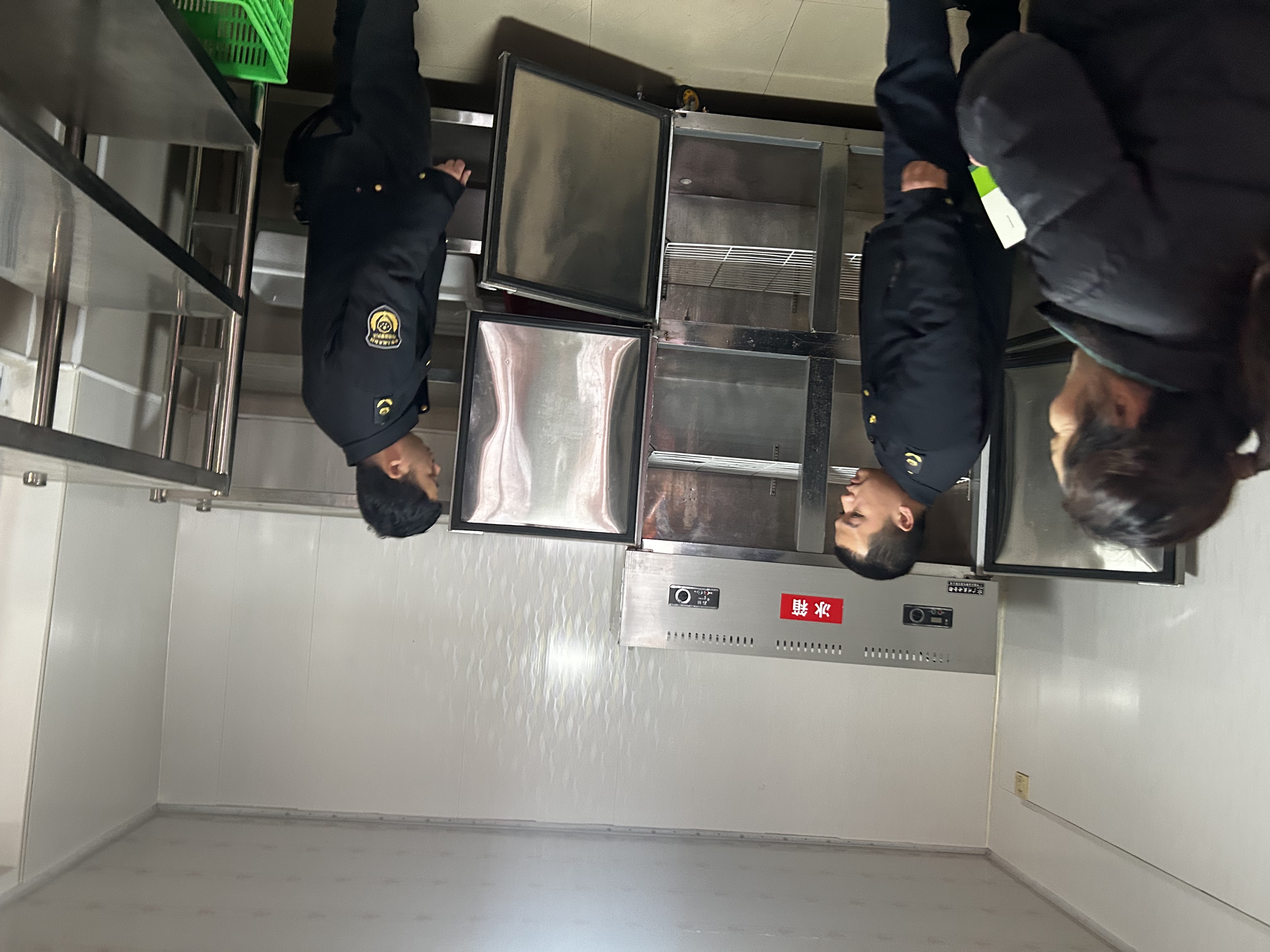 罗山县市场监管局彭新市场监管所开展春季学校食堂食品安全检查